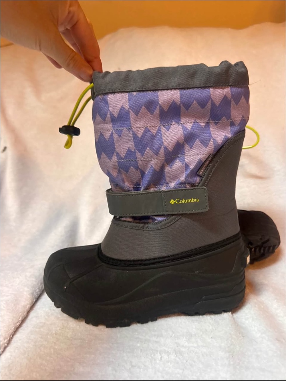 Columbia Kids Gray and Purple Patterned Snow Boots